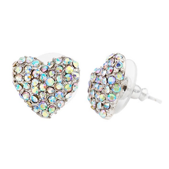 Heart Shaped stud Earrings - Picture 2 of 4